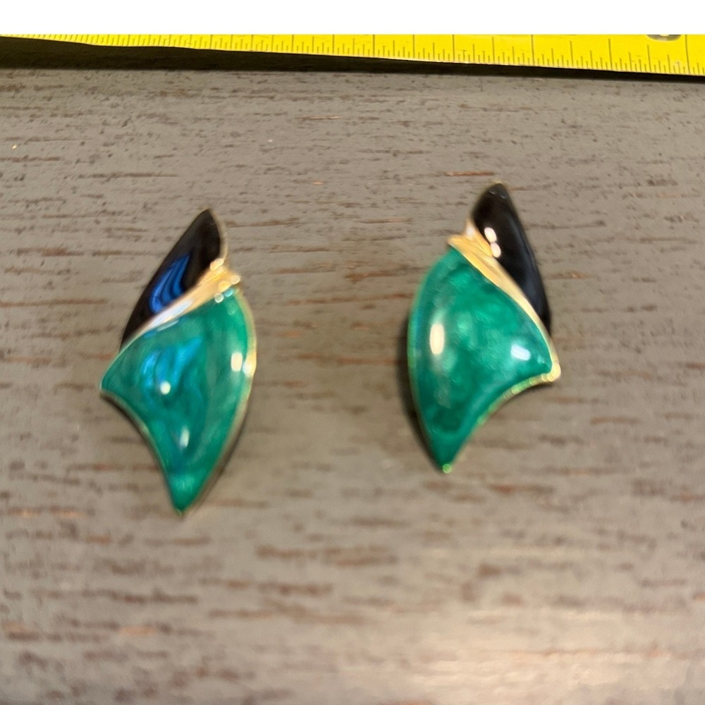 Vintage 80s Geometric Teal Green Black Enamel Gold Tone Wing Post Earrings Studs